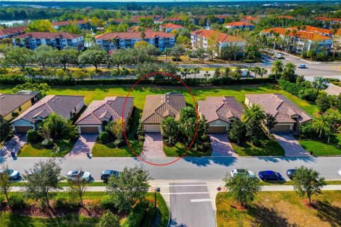 House in Bradenton, Florida 4 bedrooms, 186.36 sq.m. № 1910596 - photo 5