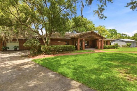 House in Winter Springs, Florida 3 bedrooms, 339.74 sq.m. № 2166251 - photo 6