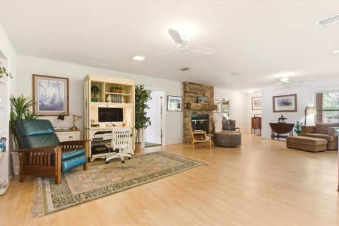 House in Winter Springs, Florida 3 bedrooms, 339.74 sq.m. № 2166251 - photo 26