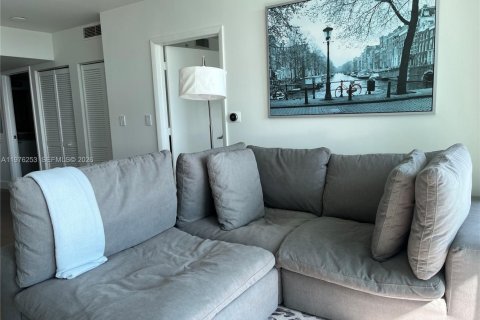 Copropriété à louer à Miami, Floride: 2 chambres, 106.28 m2 № 2042838 - photo 13