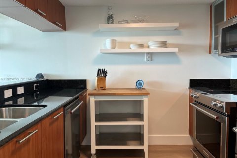 Copropriété à louer à Miami, Floride: 2 chambres, 106.28 m2 № 2042838 - photo 9