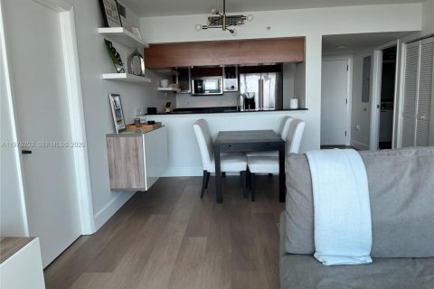 Copropriété à louer à Miami, Floride: 2 chambres, 106.28 m2 № 2042838 - photo 15