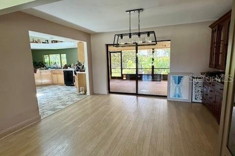 Снять в аренду виллу или дом в Нью-Смирна-Бич, Флорида 4 комнаты, 206.24м2, № 1843387 - фото 6