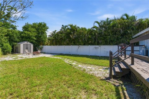 Commercial property in Clearwater, Florida 2 bedrooms, 104.05 sq.m. № 2364047 - photo 21