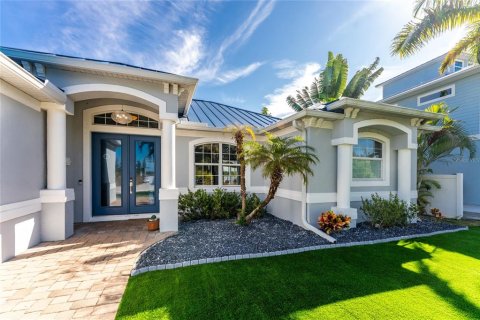 Villa ou maison à vendre à Port Charlotte, Floride: 4 chambres, 183.3 m2 № 2211984 - photo 3