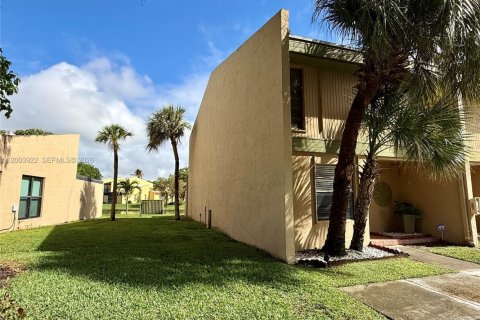 Touwnhouse à Pembroke Pines, Floride 3 chambres, 136.75 m2 № 2170470