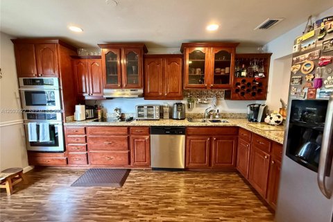 Touwnhouse à vendre à Pembroke Pines, Floride: 3 chambres, 136.75 m2 № 2170470 - photo 5