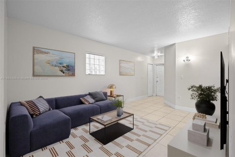 Condo in Homestead, Florida, 3 bedrooms № 1995659 - photo 3