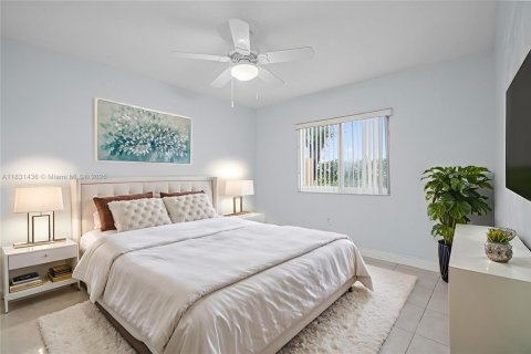 Condo in Homestead, Florida, 3 bedrooms № 1995659 - photo 10