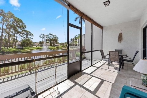 Condo in Venice, Florida, 1 bedroom  № 1810267 - photo 13