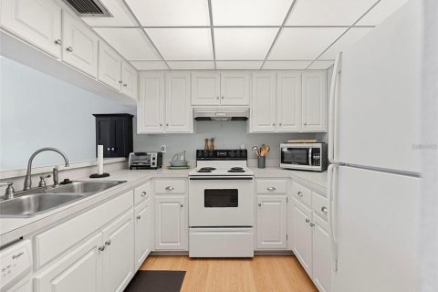 Condo in Venice, Florida, 1 bedroom  № 1810267 - photo 6