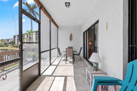 Condo in Venice, Florida, 1 bedroom  № 1810267 - photo 12