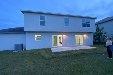 House in Kissimmee, Florida 4 bedrooms, 215.53 sq.m. № 1879391 - photo 9