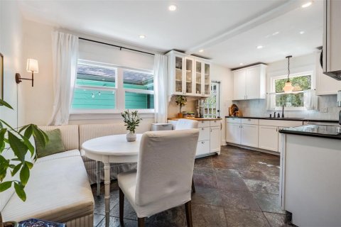 Casa en venta en Tampa, Florida, 2 dormitorios, 89.93 m2 № 1887096 - foto 16