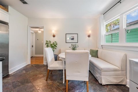 Casa en venta en Tampa, Florida, 2 dormitorios, 89.93 m2 № 1887096 - foto 14