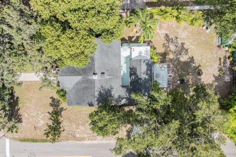 Casa en venta en Tampa, Florida, 2 dormitorios, 89.93 m2 № 1887096 - foto 30