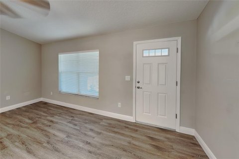 House in Citrus Springs, Florida 4 bedrooms, 151.99 sq.m. № 2197295 - photo 3