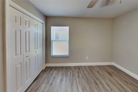 House in Citrus Springs, Florida 4 bedrooms, 151.99 sq.m. № 2197295 - photo 10