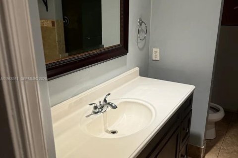 House in Deerfield Beach, Florida 3 bedrooms, 144.93 sq.m. № 2005341 - photo 30