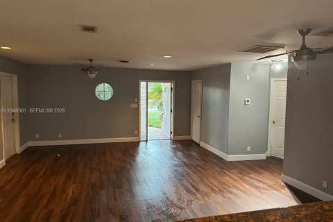 House in Deerfield Beach, Florida 3 bedrooms, 144.93 sq.m. № 2005341 - photo 29