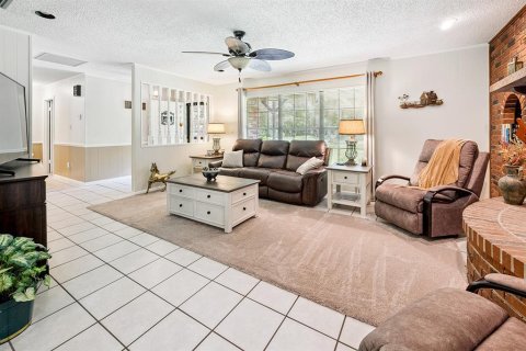 House in Chiefland, Florida 3 bedrooms, 150.22 sq.m. № 1819561 - photo 28