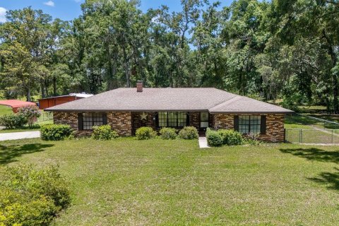House in Chiefland, Florida 3 bedrooms, 150.22 sq.m. № 1819561 - photo 4