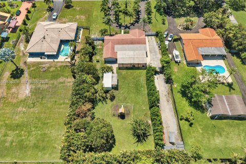 Купить виллу или дом в Дейви, Флорида 3 спальни, 218.88м2, № 2057686 - фото 3