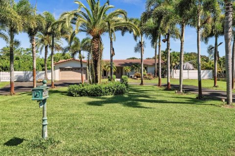 Купить виллу или дом в Дейви, Флорида 3 спальни, 218.88м2, № 2057686 - фото 10