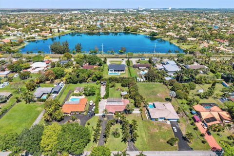 Купить виллу или дом в Дейви, Флорида 3 спальни, 218.88м2, № 2057686 - фото 6