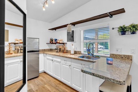 Купить виллу или дом в Дейви, Флорида 3 спальни, 218.88м2, № 2057686 - фото 14