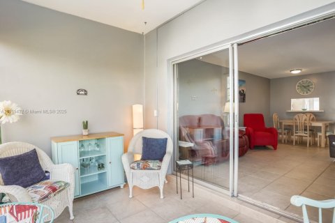 Купить кондоминиум в Лодердейл-Лейкс, Флорида 2 спальни, 87.7м2, № 2018214 - фото 23