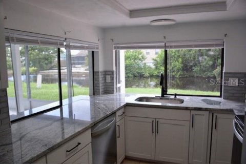 Casa en venta en Holiday, Florida, 3 dormitorios, 141.12 m2 № 2229723 - foto 18