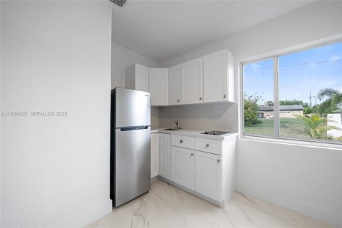 Villa ou maison à vendre à Hollywood, Floride: 3 chambres, 118.45 m2 № 1993523 - photo 21