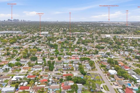 Casa en alquiler en Fort Lauderdale, Florida, 4 dormitorios, 195.56 m2 № 2037852 - foto 28