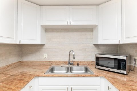 Condominio en venta en Gainesville, Florida, 2 dormitorios, 92.9 m2 № 1559691 - foto 24