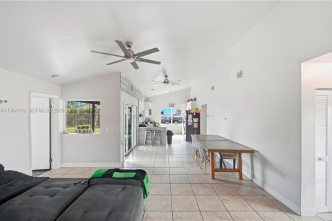 Купить виллу или дом в Уэстон, Флорида 3 спальни, 139.54м2, № 2026869 - фото 7