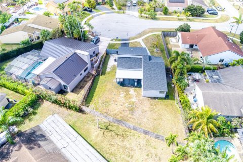 Купить виллу или дом в Уэстон, Флорида 3 спальни, 139.54м2, № 2026869 - фото 26