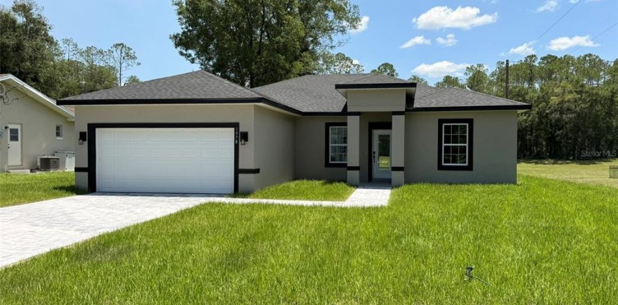 Villa ou maison à Citrus Springs, Floride 4 chambres, 163.97 m2 № 2210152