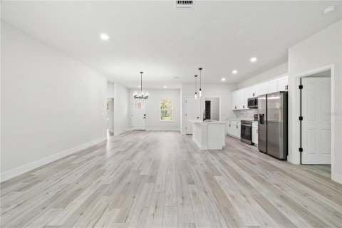 Villa ou maison à vendre à Citrus Springs, Floride: 4 chambres, 163.97 m2 № 2210152 - photo 6