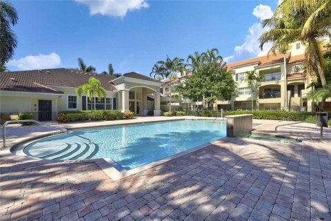 Condo in Coral Springs, Florida, 3 bedrooms  № 2342913 - photo 24