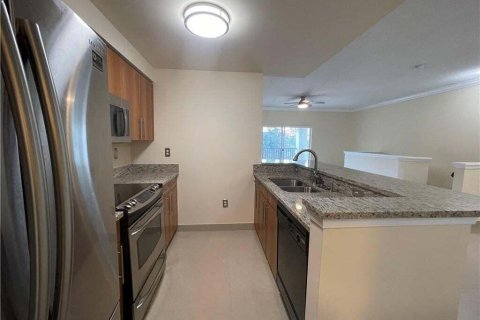 Condo in Coral Springs, Florida, 3 bedrooms  № 2342913 - photo 8