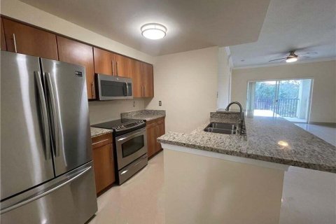 Condo in Coral Springs, Florida, 3 bedrooms  № 2342913 - photo 7