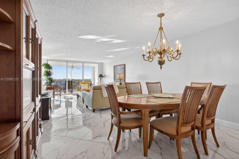 Copropriété à louer à Pompano Beach, Floride: 2 chambres, 112.97 m2 № 2397631 - photo 10