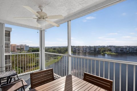 Copropriété à louer à Pompano Beach, Floride: 2 chambres, 112.97 m2 № 2397631 - photo 16