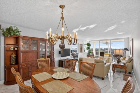 Copropriété à louer à Pompano Beach, Floride: 2 chambres, 112.97 m2 № 2397631 - photo 11