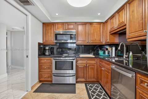 Copropriété à louer à Pompano Beach, Floride: 2 chambres, 112.97 m2 № 2397631 - photo 7
