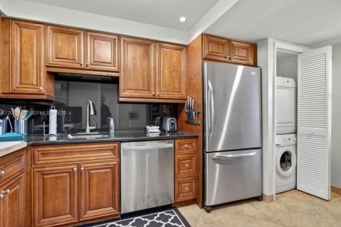 Copropriété à louer à Pompano Beach, Floride: 2 chambres, 112.97 m2 № 2397631 - photo 4