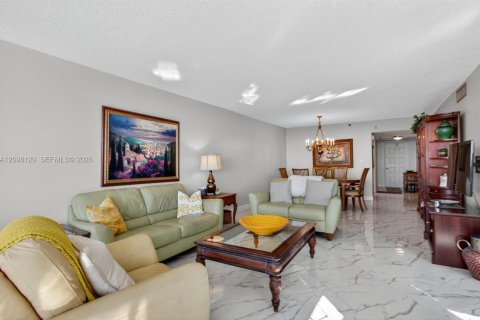 Copropriété à louer à Pompano Beach, Floride: 2 chambres, 112.97 m2 № 2397631 - photo 14