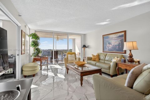 Copropriété à louer à Pompano Beach, Floride: 2 chambres, 112.97 m2 № 2397631 - photo 12