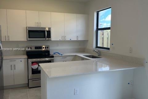 Adosado en alquiler en Homestead, Florida, 3 dormitorios, 137.77 m2 № 2054992 - foto 2